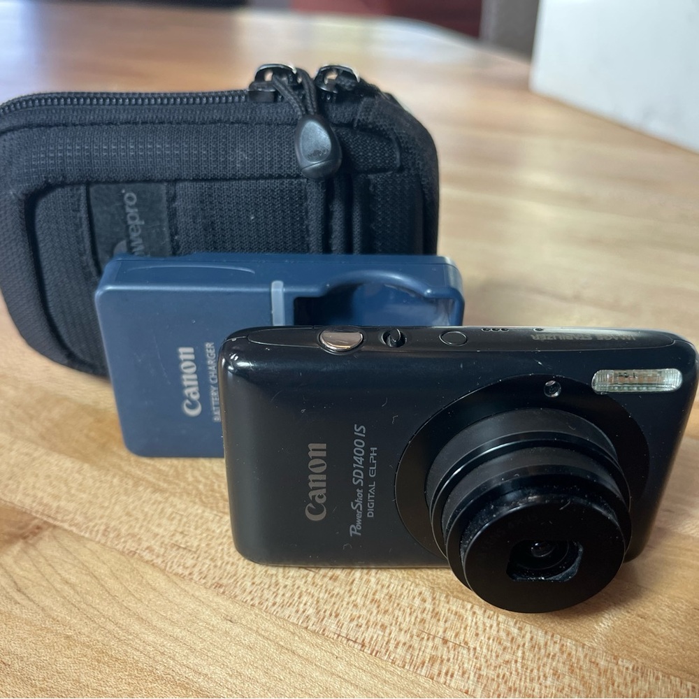 Canon Powershot SD1400IS SD1400 IS Digital ELPH Camera